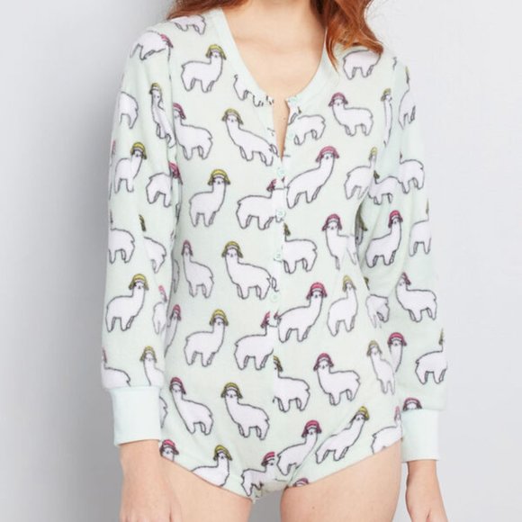 Alpaca sleep romper in mint by Lillianne size SM - Picture 1 of 6